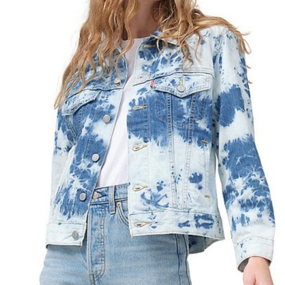 Levi's /tie dye ex boyfriend trucke jacket. Sizes M